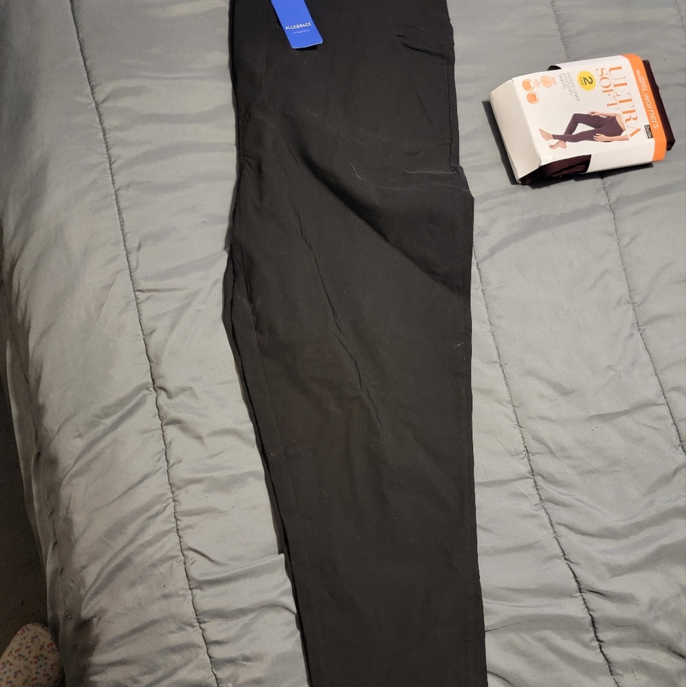 Pants - Picture 2 of 4